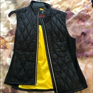Lightweight vest . Great for in between weather!